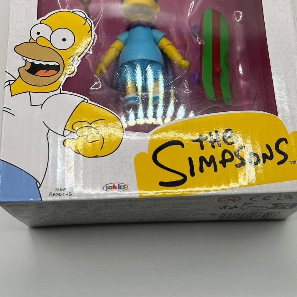 The Simpsons Bartman‎ Action Figure with Skateboard and Slingshot New in box